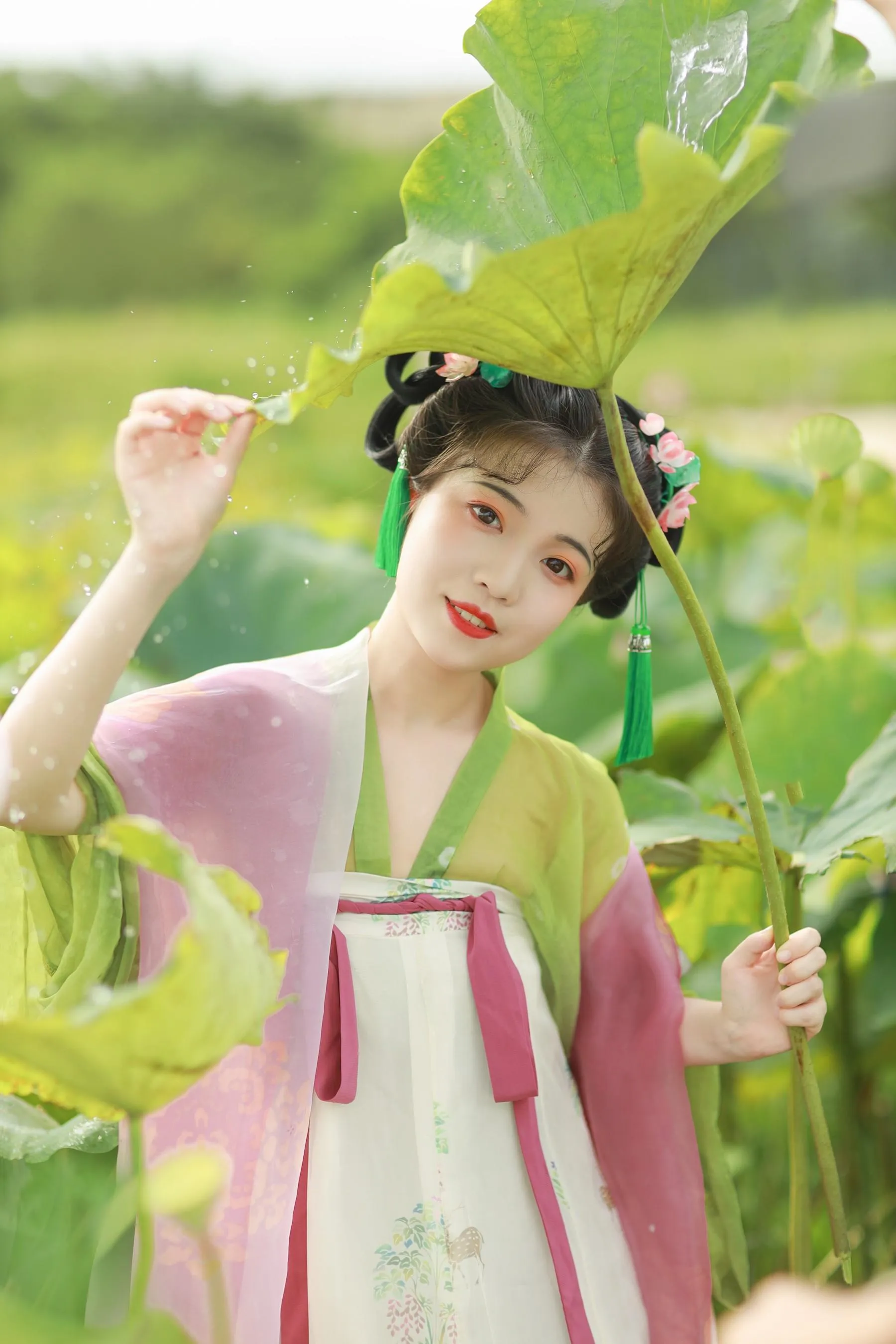 [YITUYU艺图语]2022.08.03 荷花少女 我超白_ [30P]插图4